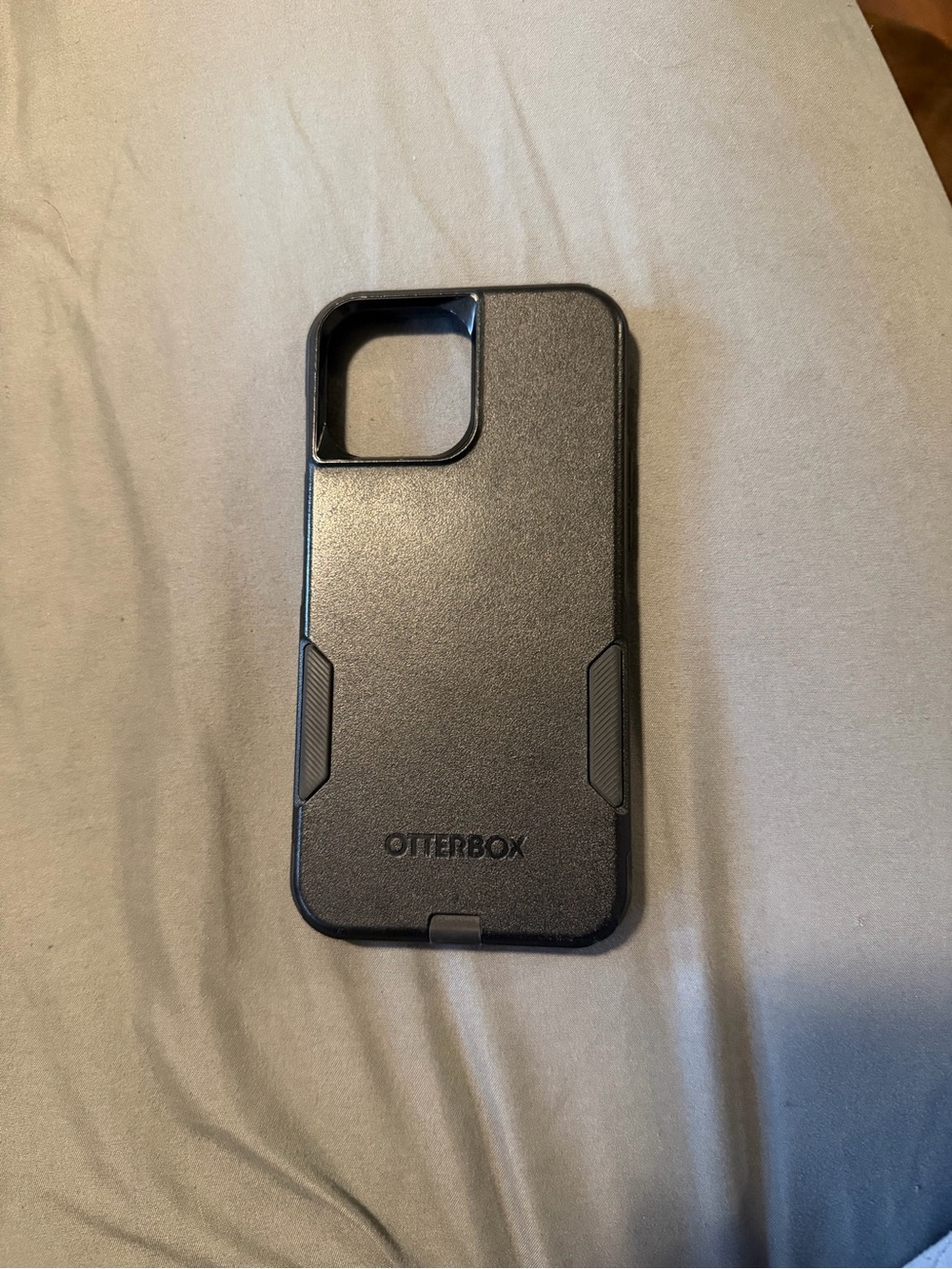 OtterBox Commuter: Iphone 15 Pro max case